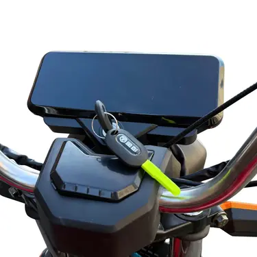 Електротрицикл DOZER Model 6 (червоний) Електротрицикл DOZER Model 6 (червоний)