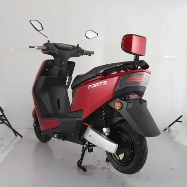 Скутер акумуляторний FORTE T3 Червоний
