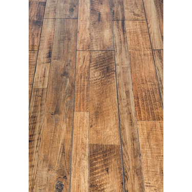 Ламінат Grun Holz Vintage 94002 «Дуб Амбер палубний» — вологостійке покриття 33 класу, 8 мм, формат 195×1215 мм. Упаковка 1,918 м². 